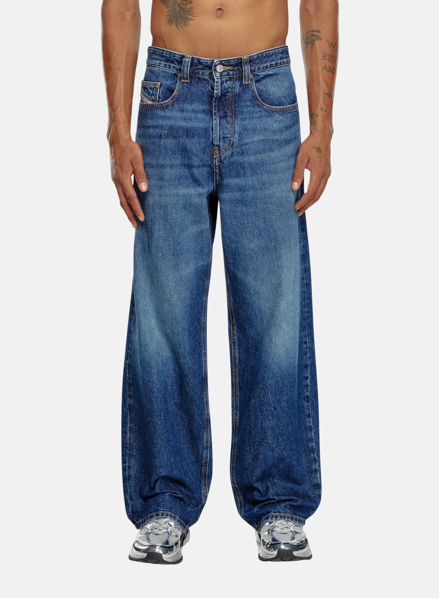 2001 D-MACRO Denim Jeans