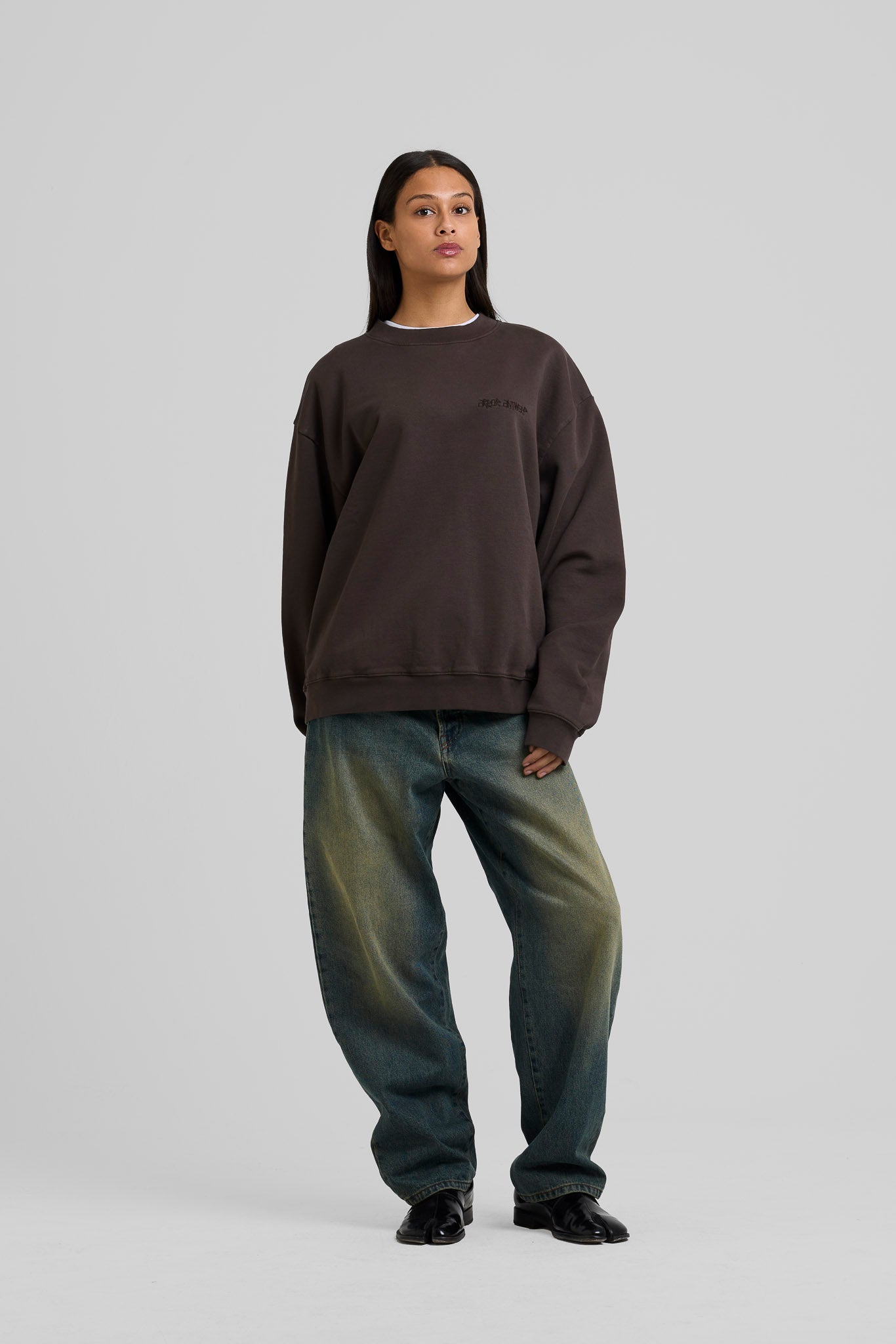 Grote Applicatie Crewneck Koffie