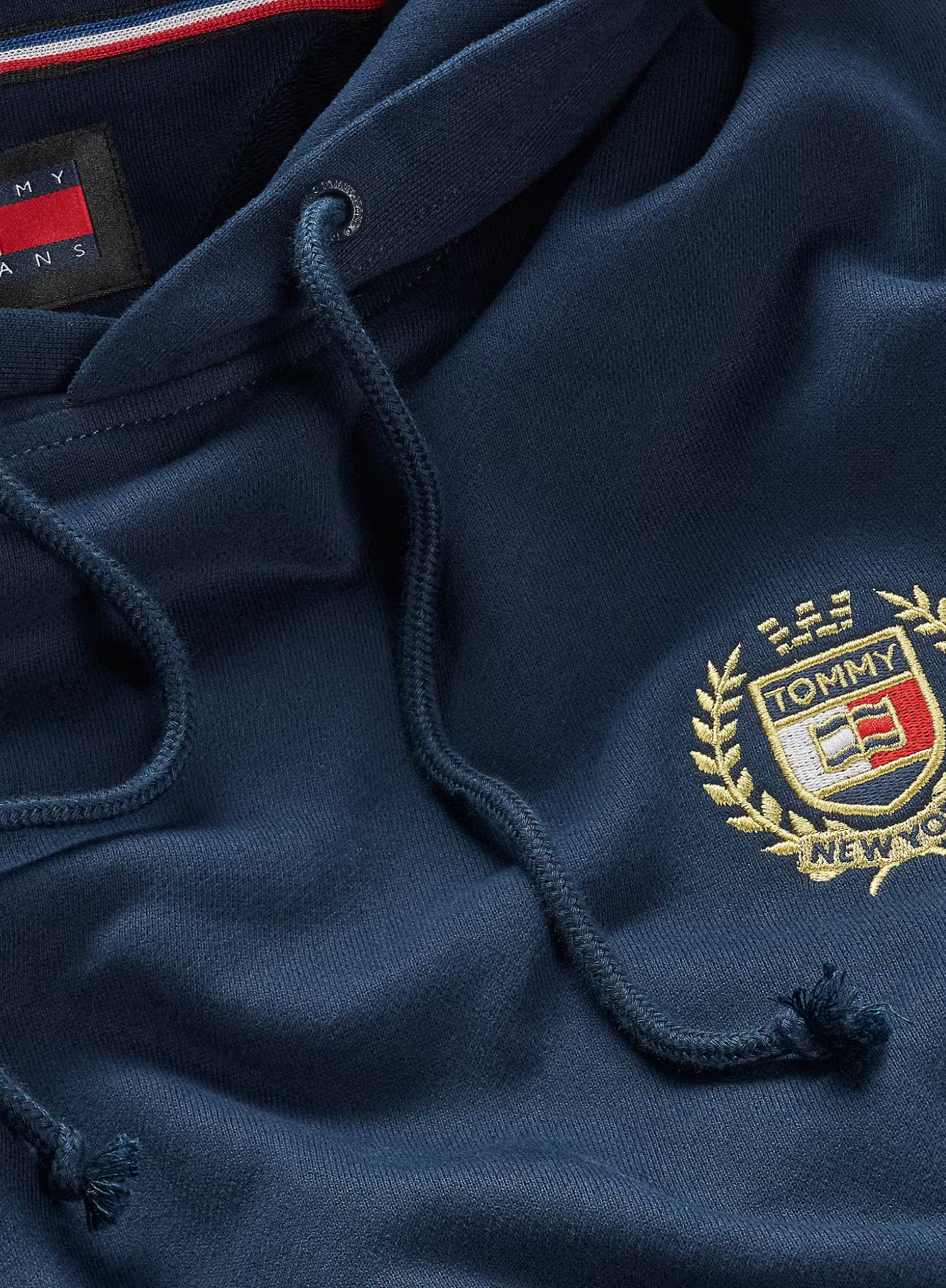 TJM Regular Flag Crest Hoodie Navy